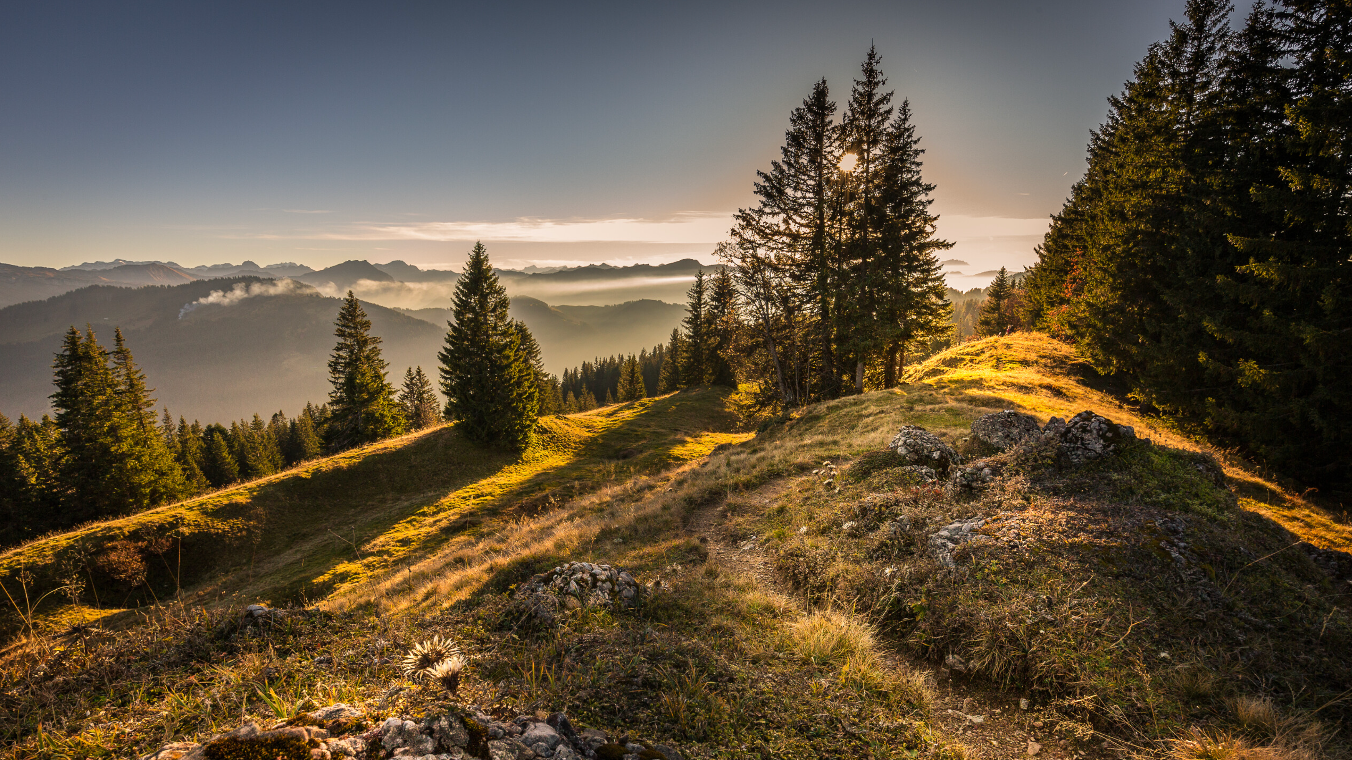 hike img